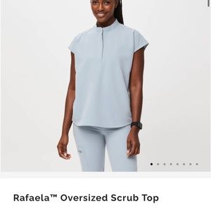 Women’s FIGS Dusty Blue Rafaela Oversized Scrub Top Size Small